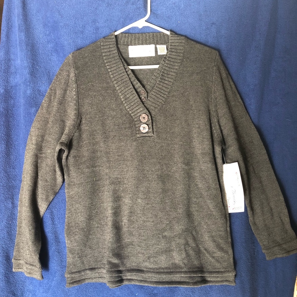 Sarah Bermen light weight Sweater!